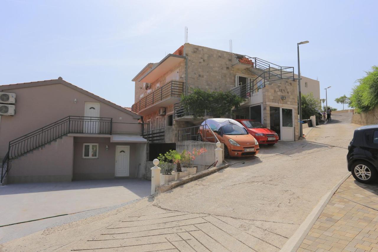 Apartments With A Parking Space Brela, Makarska - 789 Екстер'єр фото